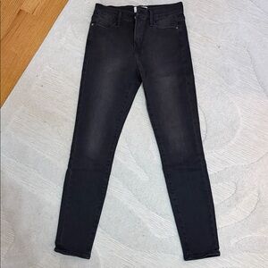 Frame - Classic Black skinny Jeans